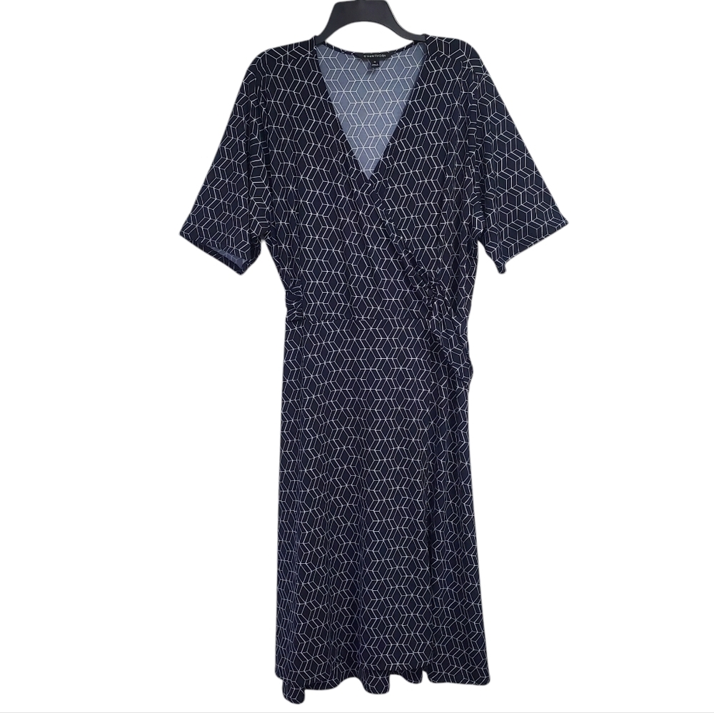 41 Hawthrown Women's Black and White Geometric Dress Size